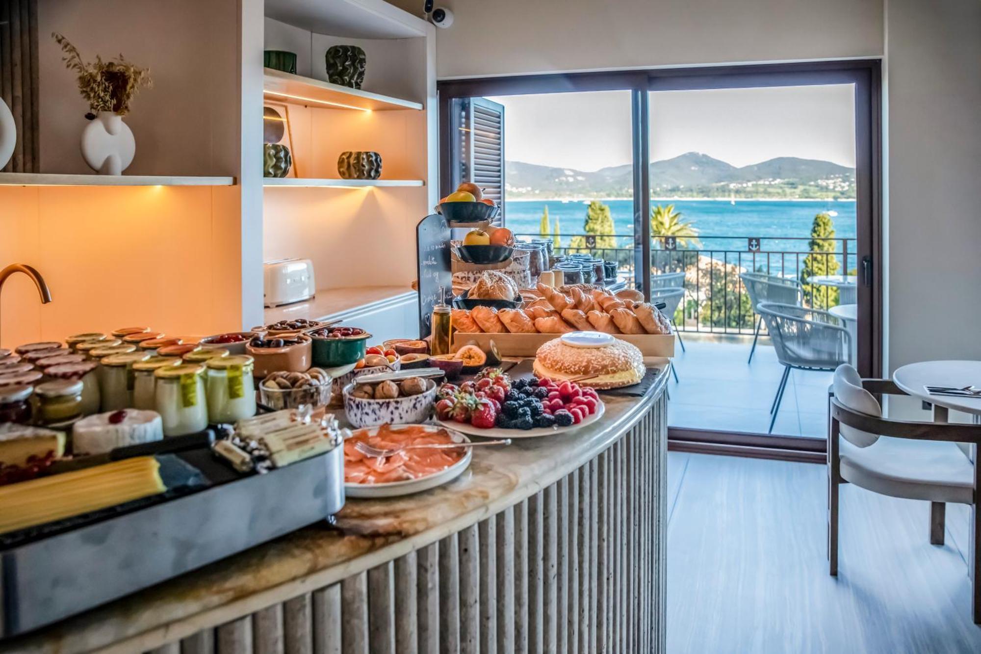 Hotel Tinah Saint-Tropez Exterior foto